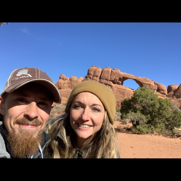 Meet your Posher, Laurel - Picture 1 of 1